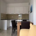 Moderne Familienwohnung Mit Panorama-meerblick 4*