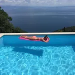 Affittacamere Moderne Familienwohnung Mit Panorama-meerblick 4*