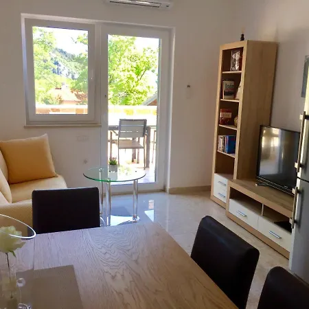 Moderne Familienwohnung Mit Panorama-meerblick 4*