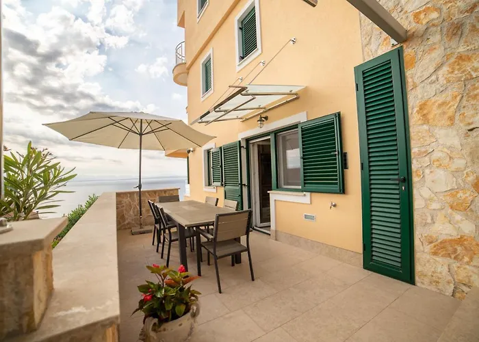 Moderne Familienwohnung Mit Panorama-Meerblick 4*