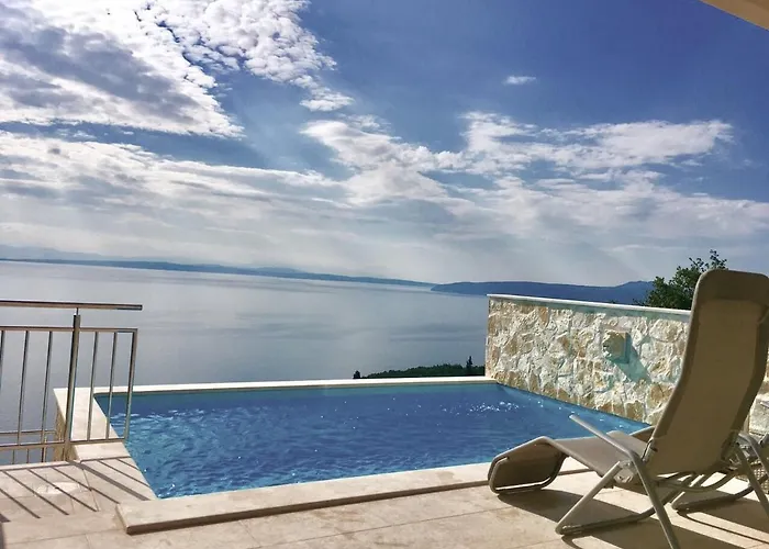 Moderne Familienwohnung Mit Panorama-Meerblick 4* Медвежа