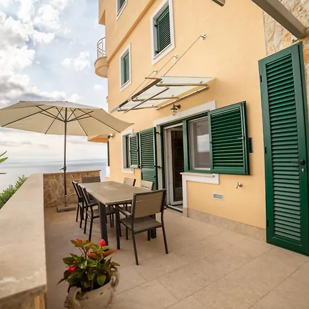 Moderne Familienwohnung Mit Panorama-Meerblick 4*